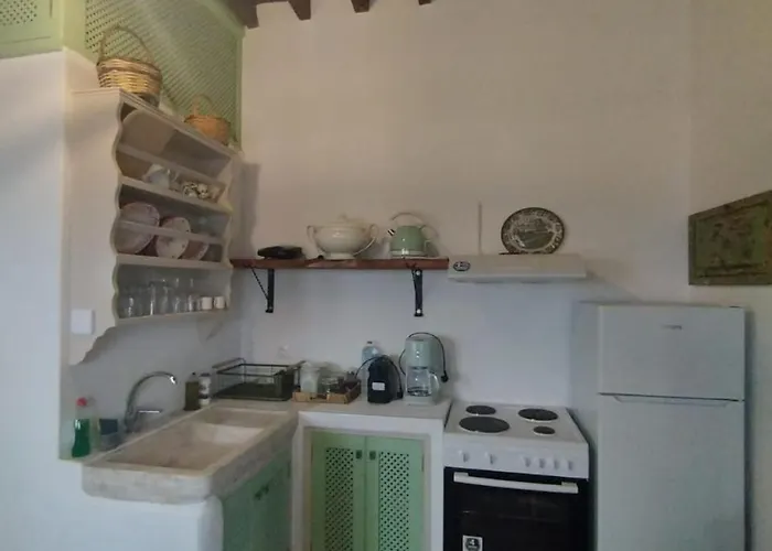 Malvasia House Villa *